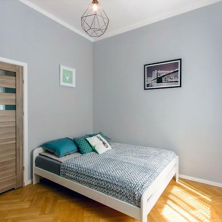 Clicktheflat Wspolna Central Apart Rooms وارسو المظهر الخارجي الصورة